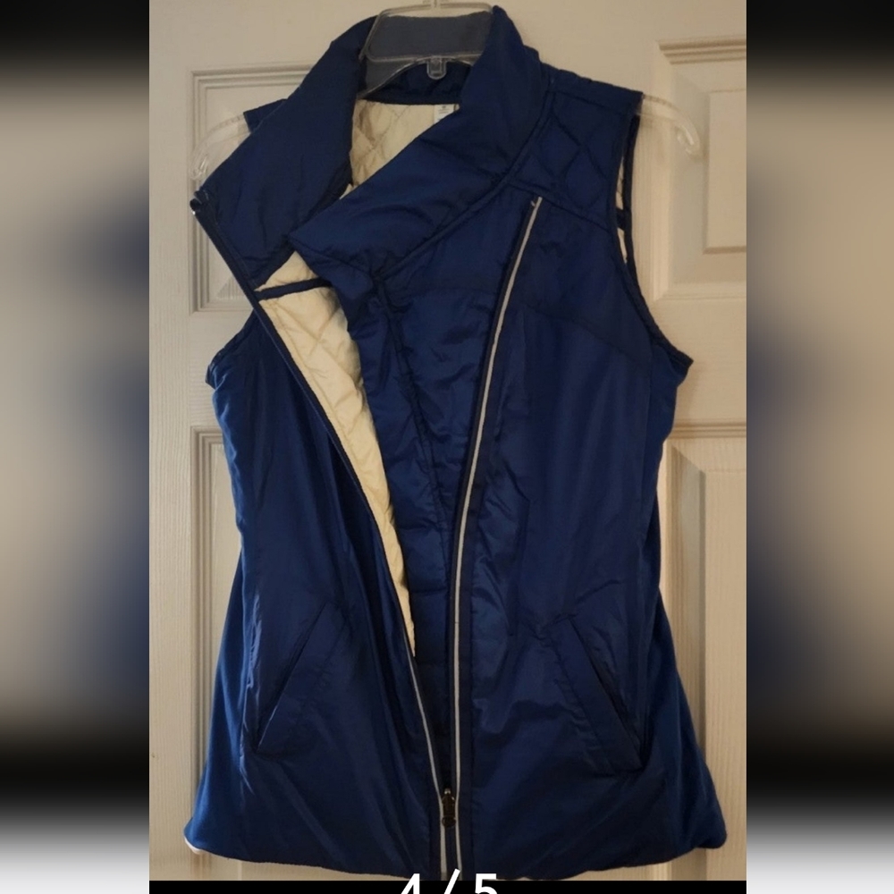 Lululemon vest size 6
